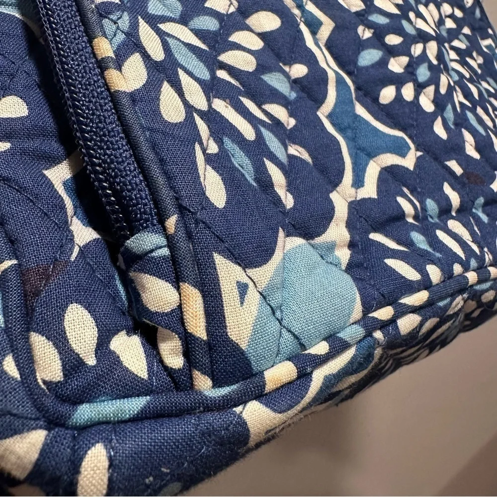 Vera Bradley Little Hipster Crossbody Small Cotton Bag Petal Splash in Blue GUC